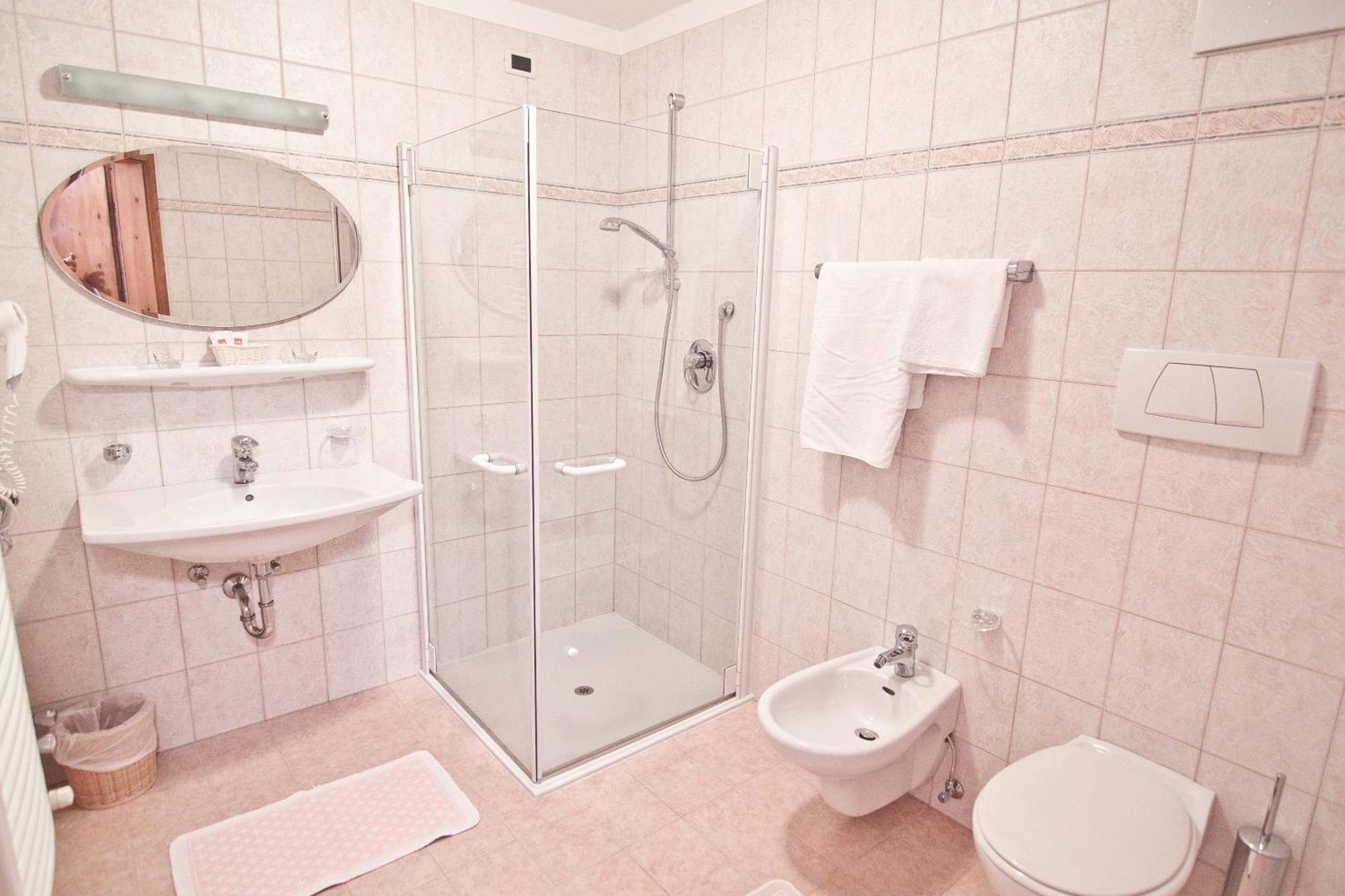Hotel San Leonardo Badia  Bagian luar foto